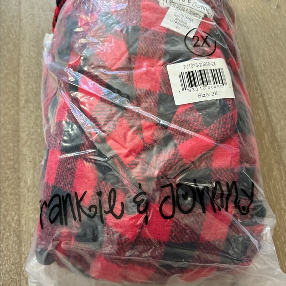Frankie & Johnny fleece buffalo check pajamas - Picture 5 of 5